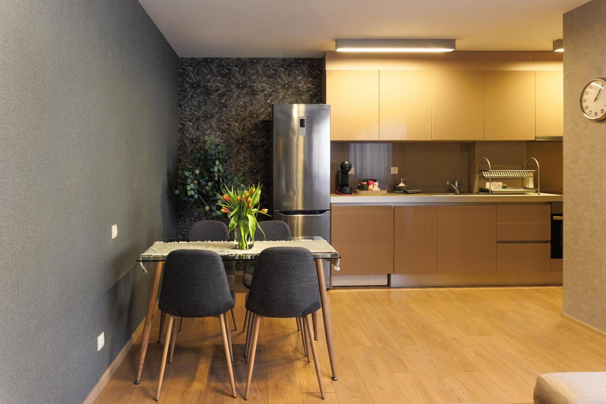 City Center Apartments With Parking Plovdiv Ngoại thất bức ảnh