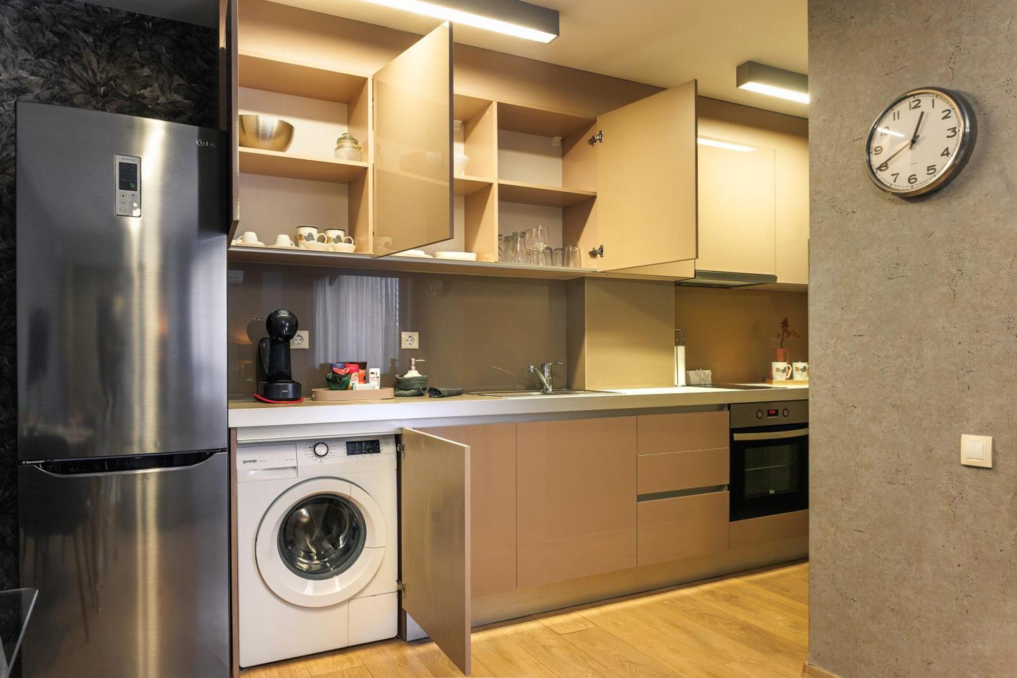 City Center Apartments With Parking Plovdiv Ngoại thất bức ảnh