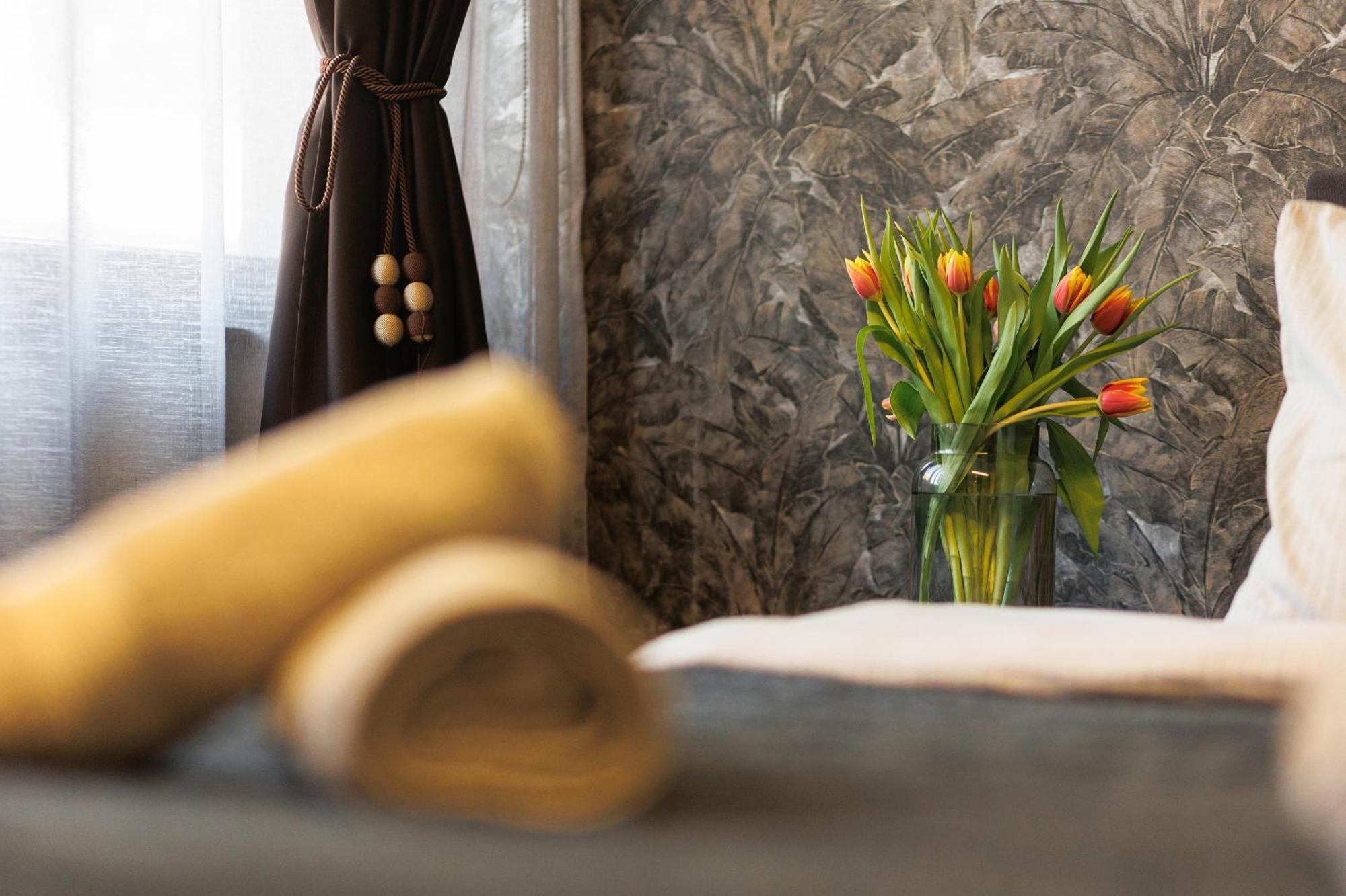 City Center Apartments With Parking Plovdiv Ngoại thất bức ảnh