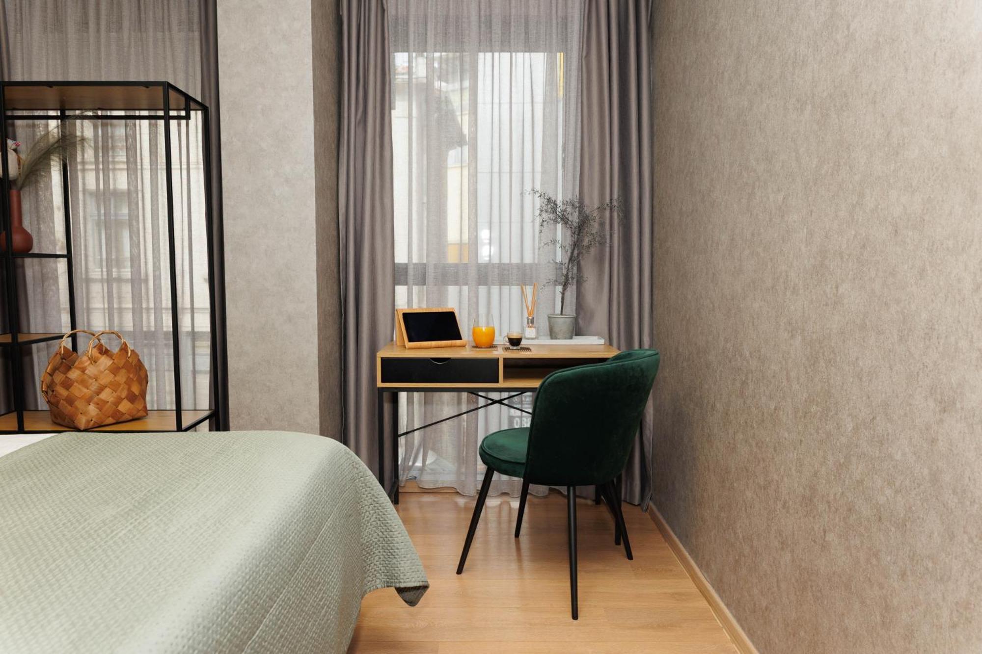City Center Apartments With Parking Plovdiv Ngoại thất bức ảnh